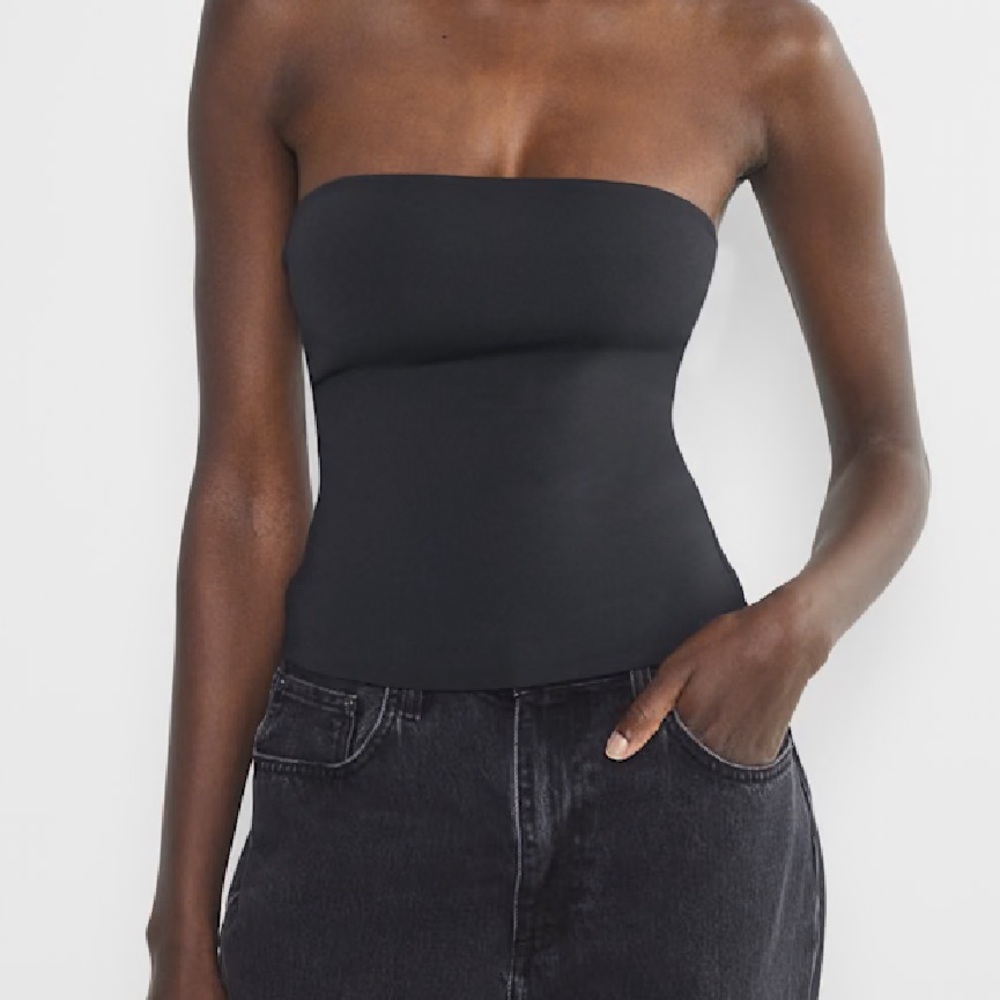 SOLD • Aritzia Babaton Contour Tube Top - Waist Length
